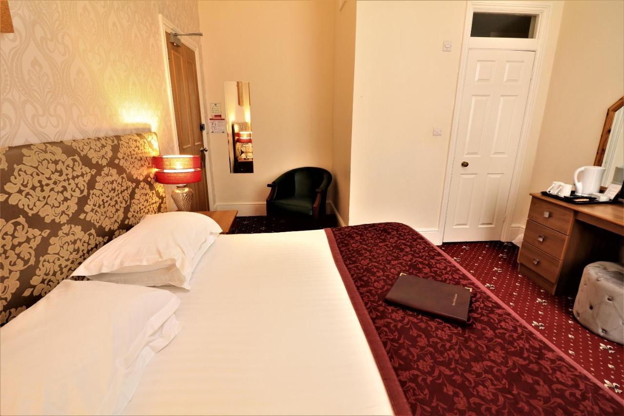 The Berkeley Guesthouse Eastbourne Exteriör bild