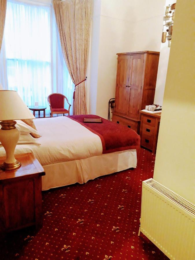 The Berkeley Guesthouse Eastbourne Exteriör bild