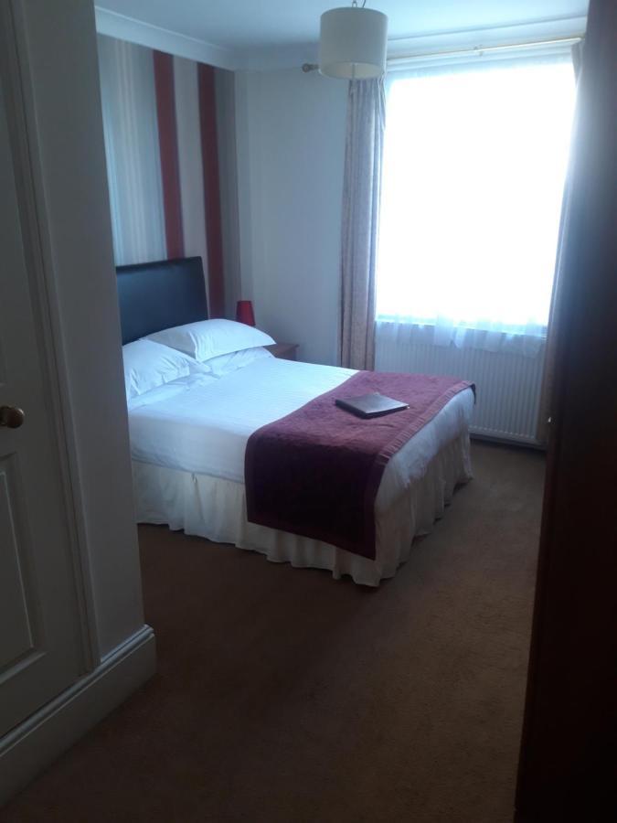 The Berkeley Guesthouse Eastbourne Exteriör bild